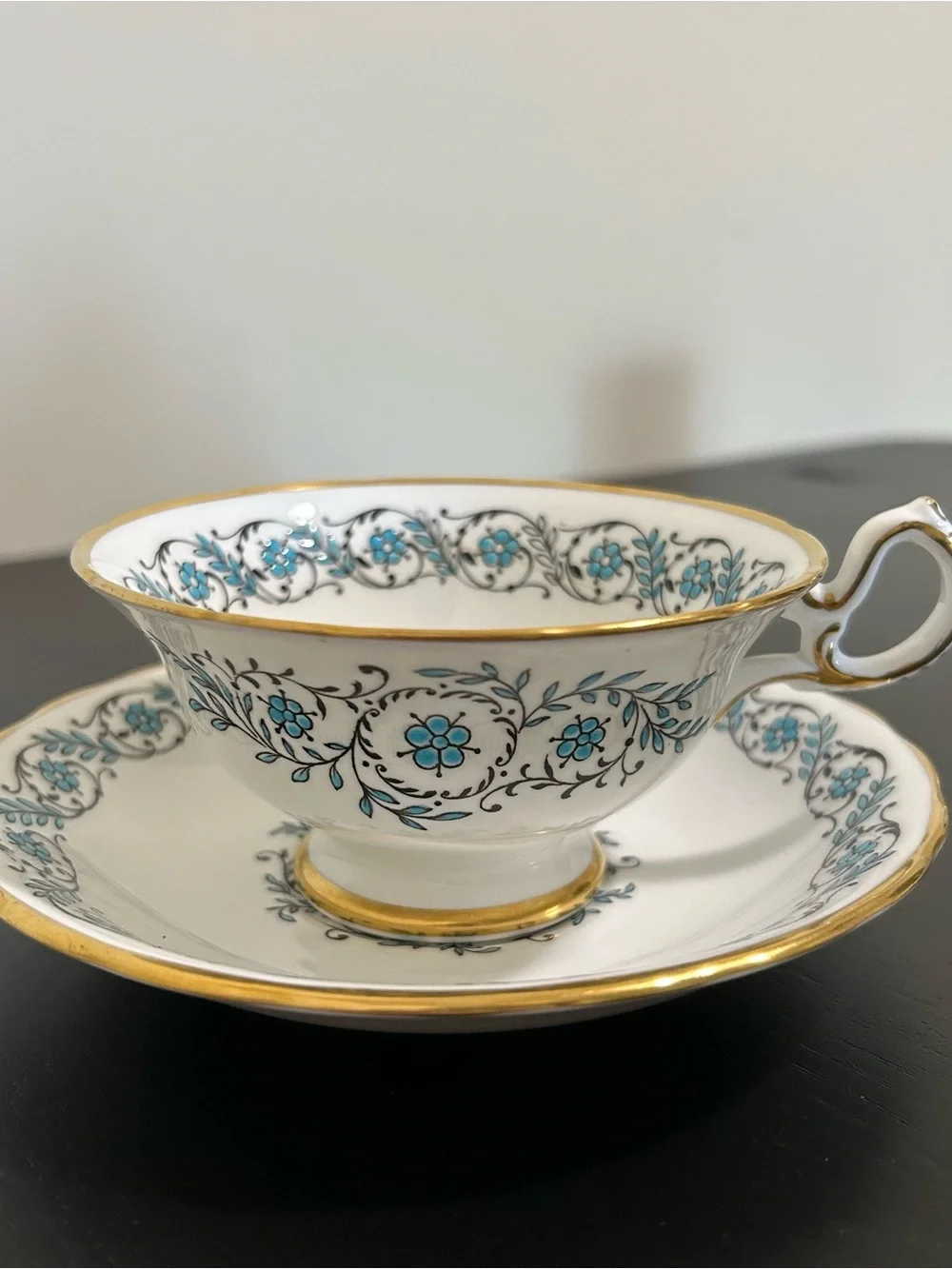 🔻sale Vintage Royal Chelsea Fine English Bone China Teacup & Saucer –Pattern 424